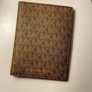 Michael Kors passport cover